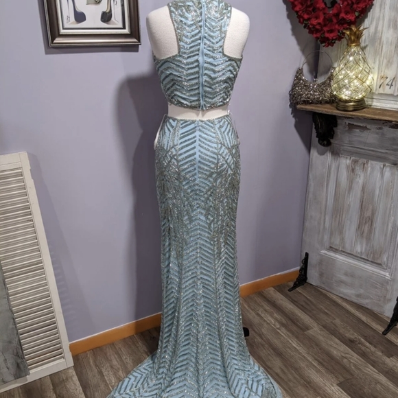 💎SOLD💎NWOT Sherri Hill beaded 2 pc formal gown - Picture 4 of 7